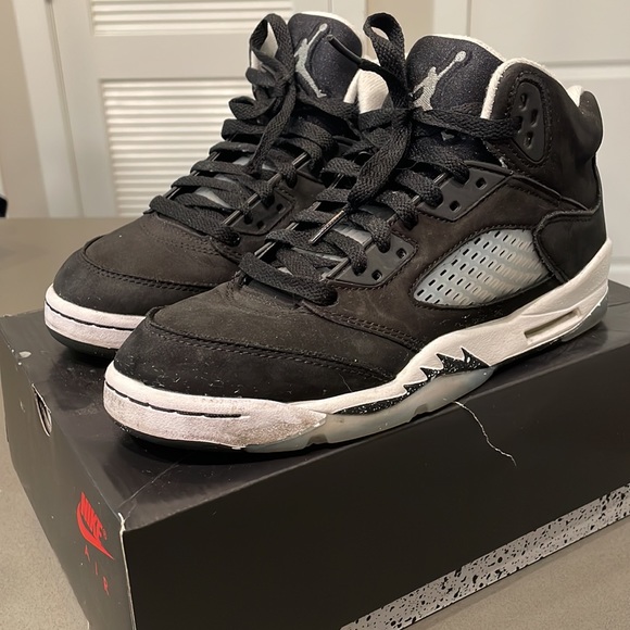 Jordan 5 Retro - Picture 3 of 9